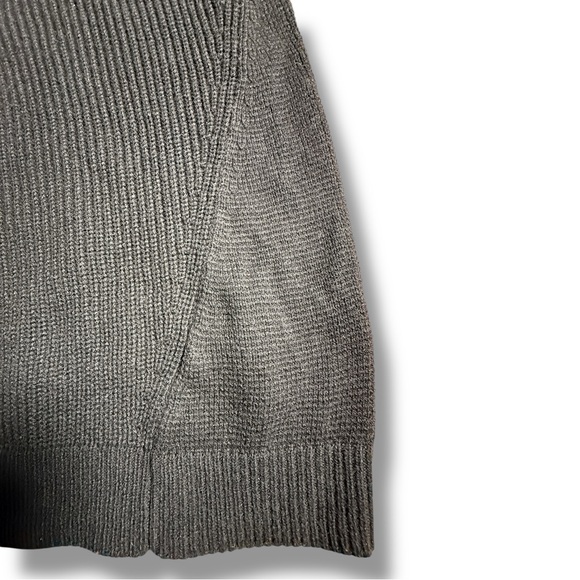 Banana Republic Wool Blend Black Sweater - Picture 5 of 8